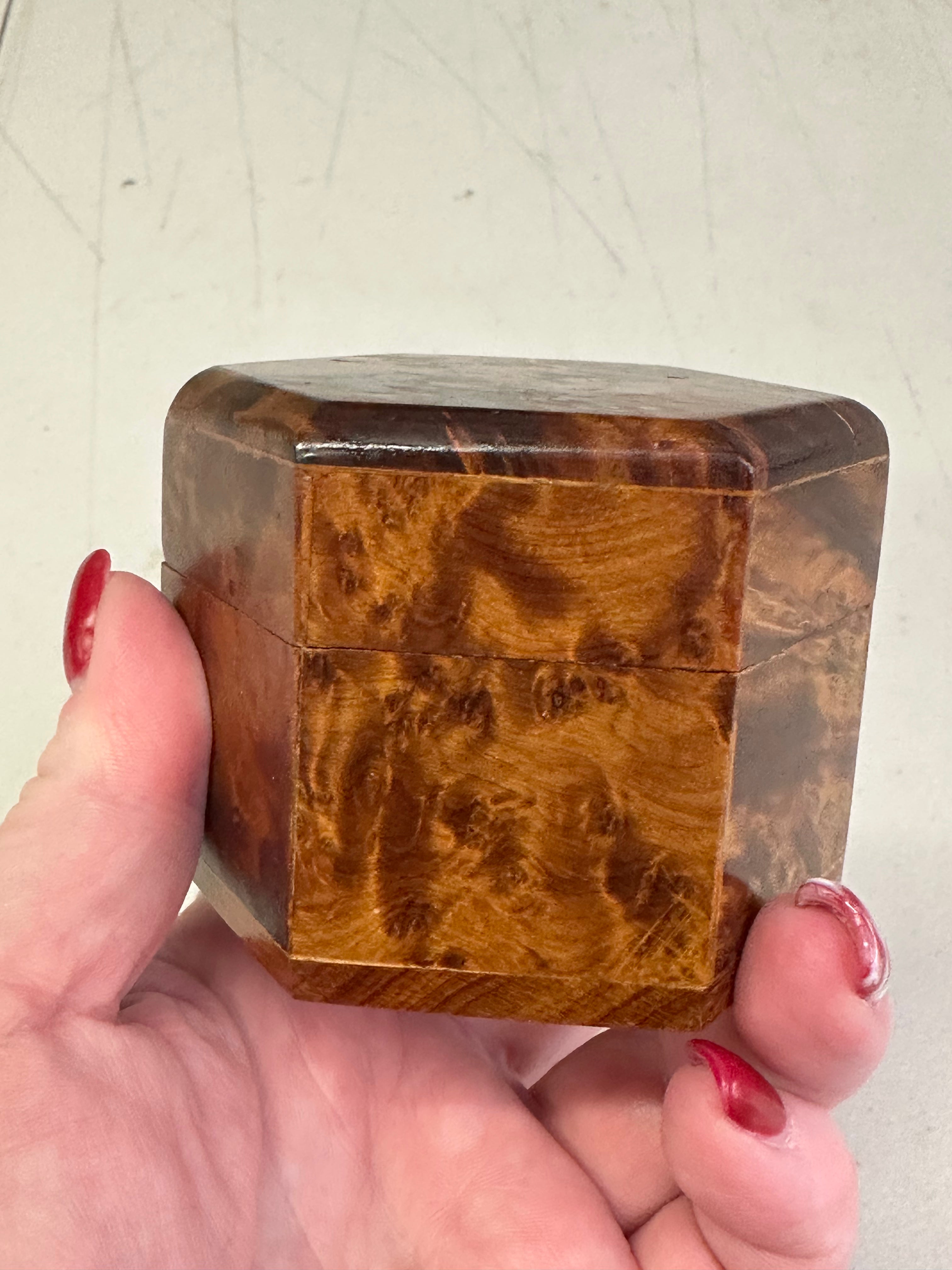 Hexagon Thuya Wood Box – Handcrafted in Morocco